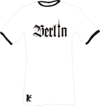 T-Shirt Ringer - Berlin- Schriftzug in Old English mit Fernsehturm